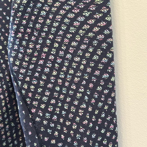 EUC Lululemon Swiftly Tech Long Sleeve SZ 8 Black Multi Neon Grid Warp Womens - Picture 5 of 8